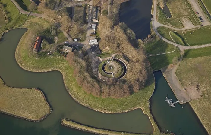Sterke Lekdijk — oblieke luchtfoto 55 km dijktracé